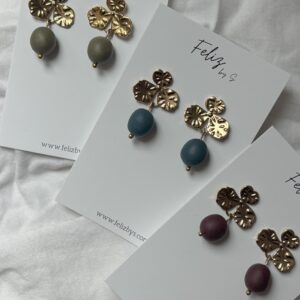 FOLHA | Clou d'oreille feuille et perle en argile polymère