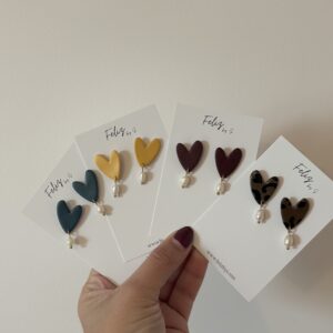 LOVA | Boucles cœurs avec perle naturelle